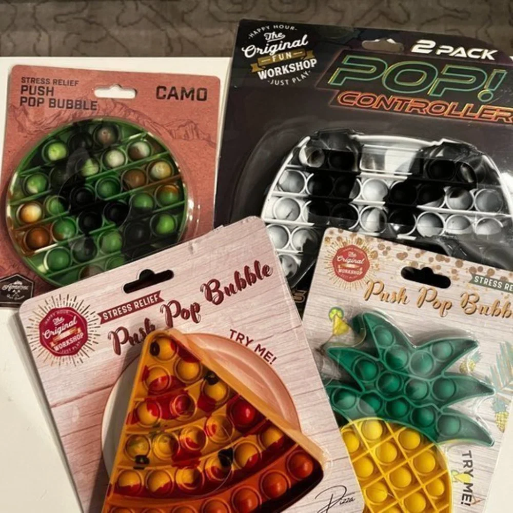 Pizza, Pineapple, Camouflage & Controller Pop-It Toys  (Lot of FOUR)‎ (new)